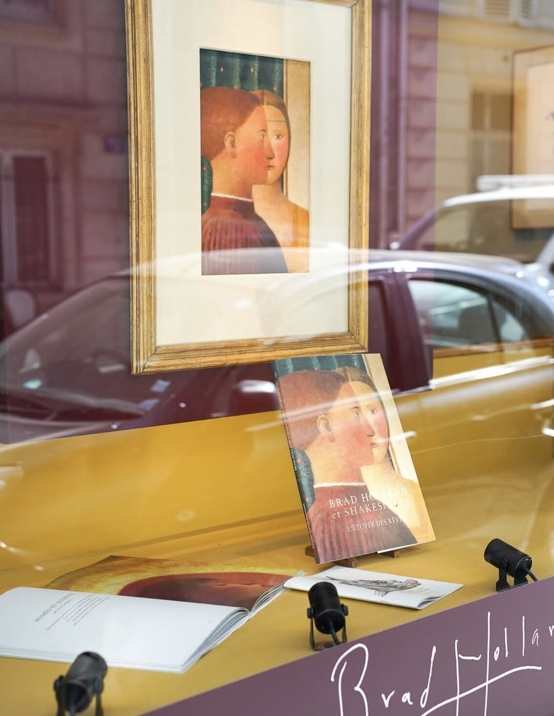 Vitrine de la galerie Martine Gossieaux, exposition Brad Holland et Shakespeare.